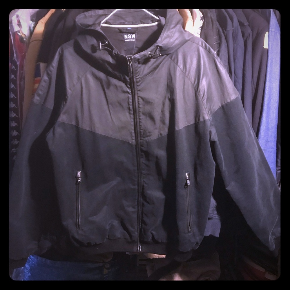 NIKE NSW “MADE IN ITALY” WINDRUNNER JACKET, RARE